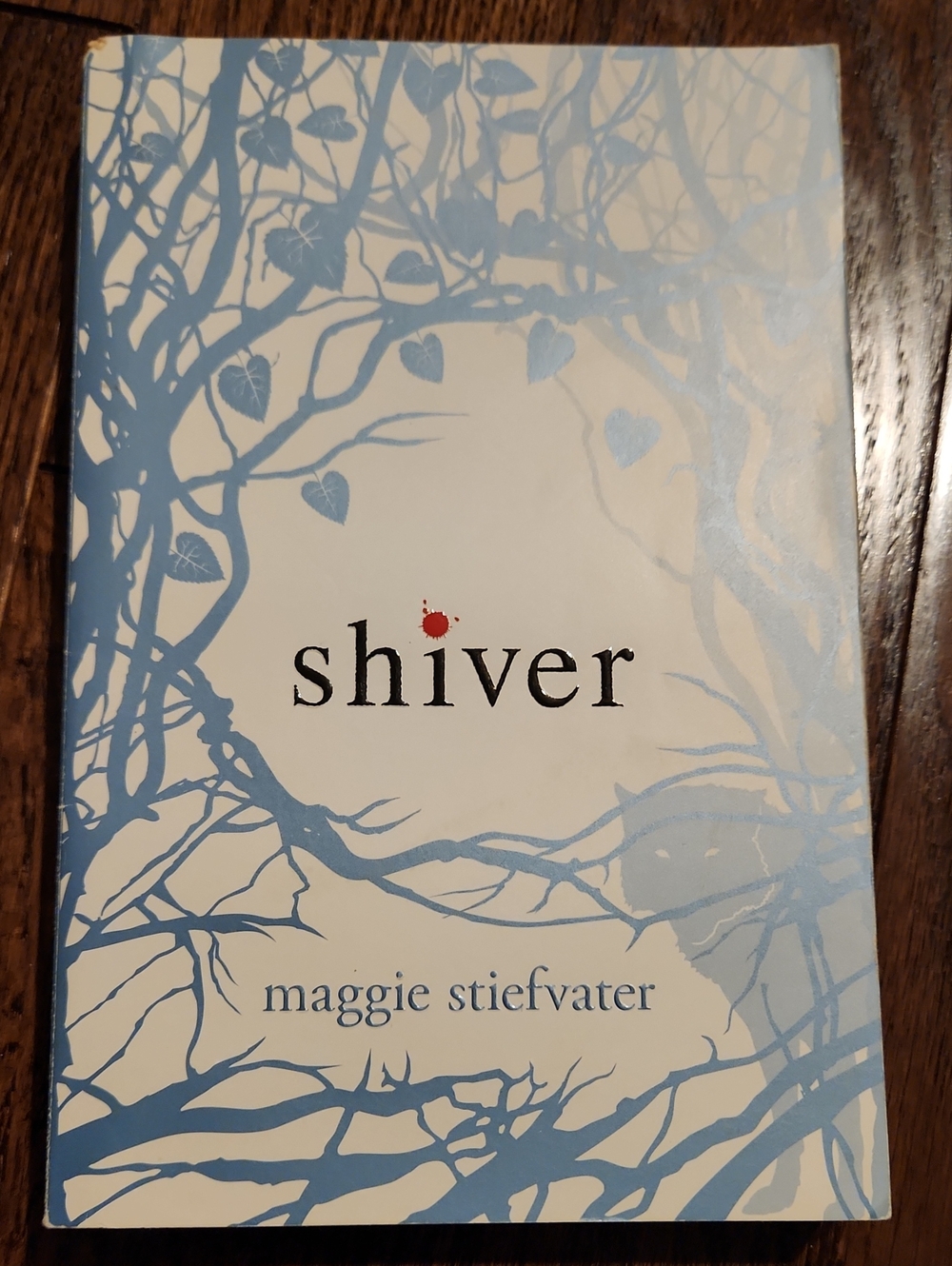 3/$10📚 Shiver by Maggie Stiefvater - Blue & White Paperback
